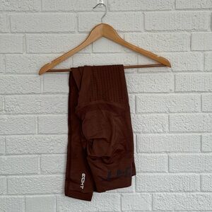 the most flattering scrunch butt leggings!